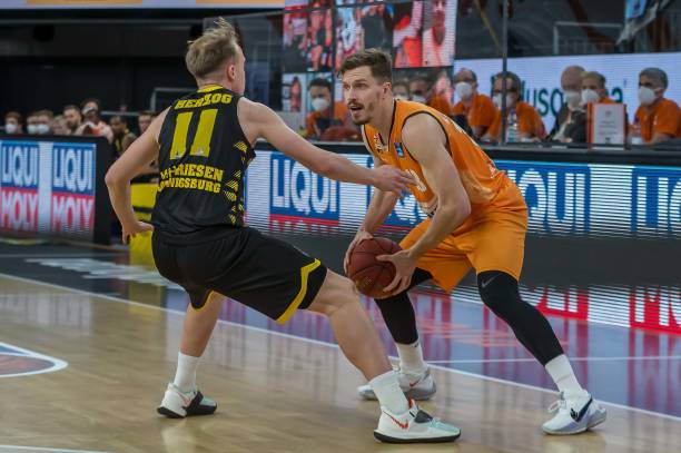 同时也是激 同时也是激